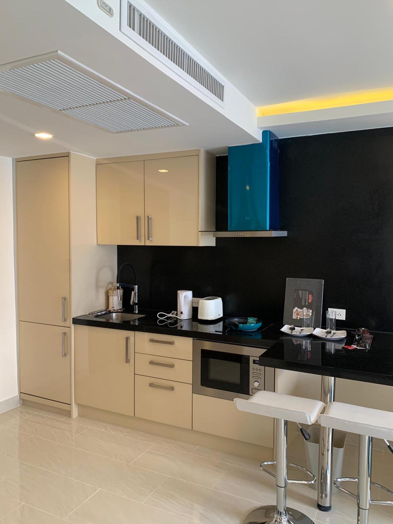 Centara Avenue Residence By Daisy Pattaya 1 Екстериор снимка