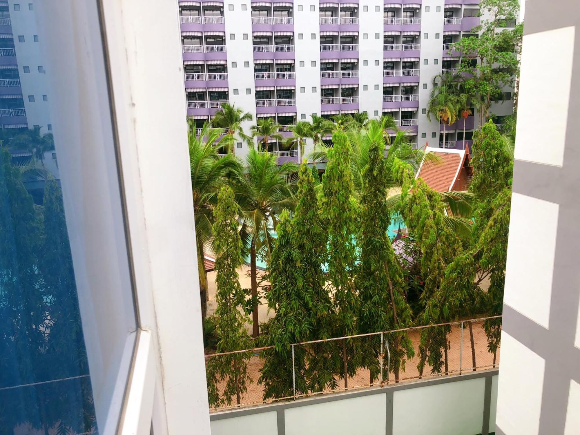 Centara Avenue Residence By Daisy Pattaya 1 Екстериор снимка